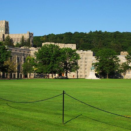 Hyatt House Fishkill-Poughkeepsie Hotel Bagian luar foto